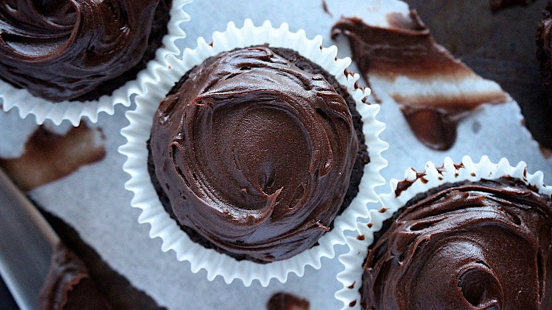 Healthy Dark Chocolate Matcha Mudcakes